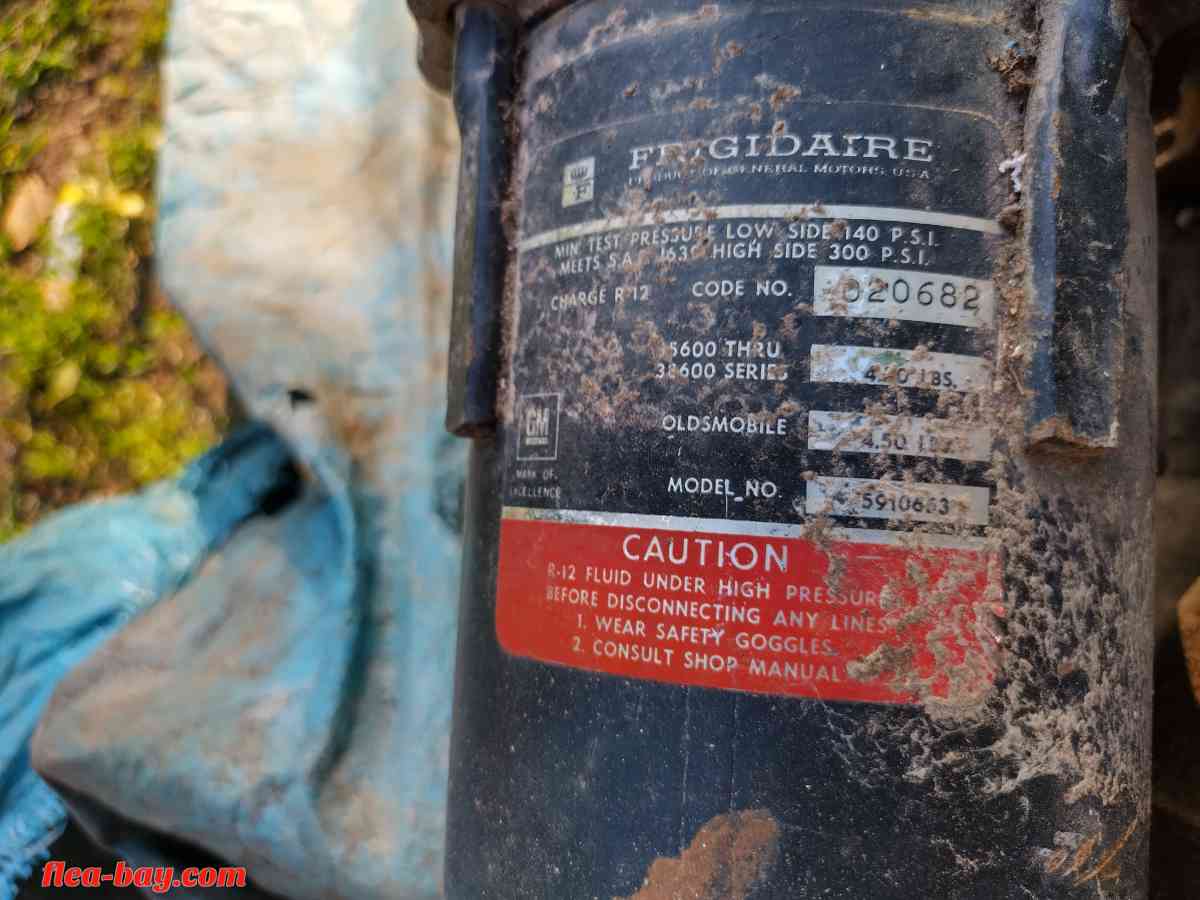 1968 Oldsmobile motor - Bonne Terre, Missouri - FleaMarketBay