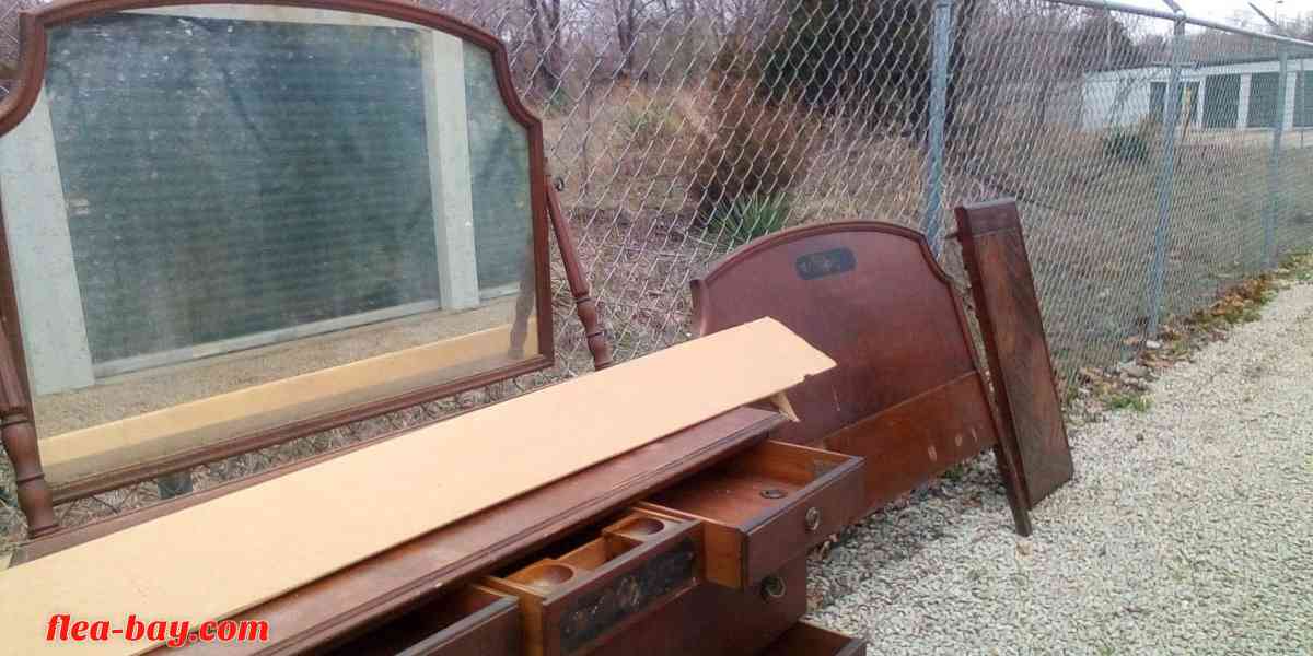 antique furniture - Bonne Terre, Missouri - FleaMarketBay