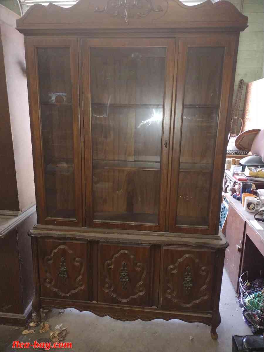 china cabinet - Vanderbilt, Texas