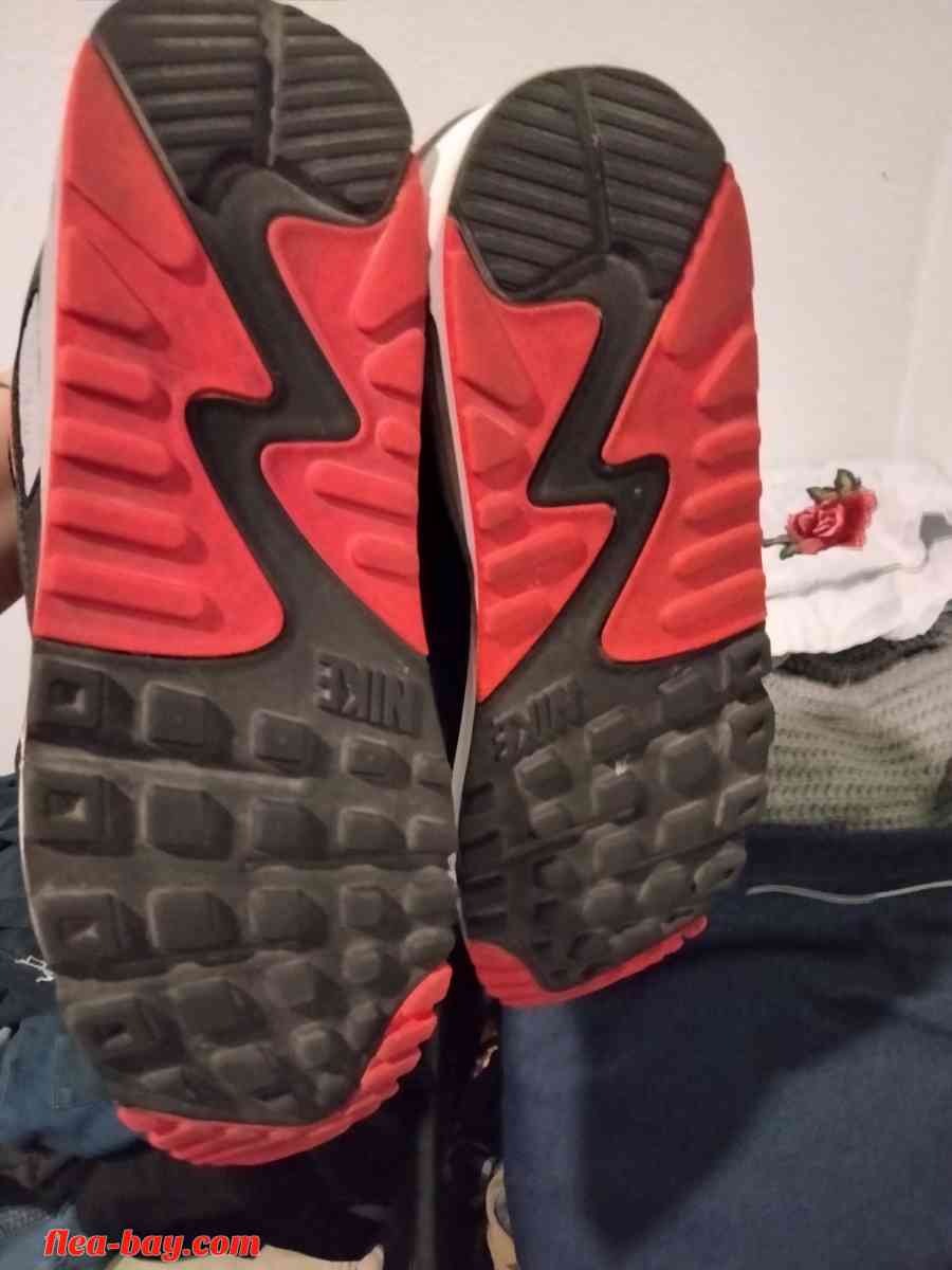 Nike AirMax 90 womens - North Las Vegas, Nevada - FleaMarketBay