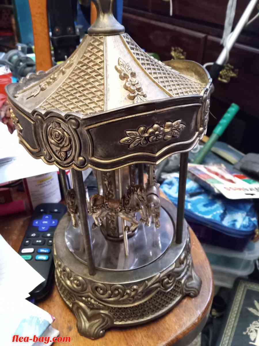 1970's carousel music box - Manistee, Michigan - FleaMarketBay