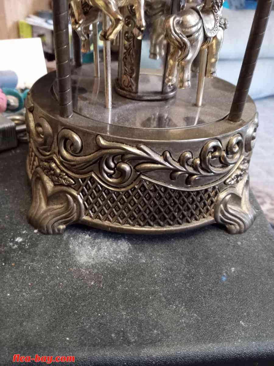 1970's carousel music box - Manistee, Michigan - FleaMarketBay