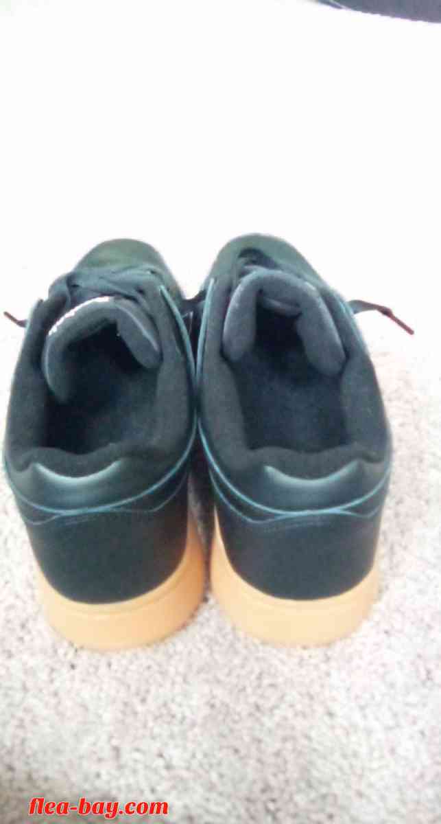 Reebok workout plus sneakers - Miamisburg, Ohio - FleaMarketBay