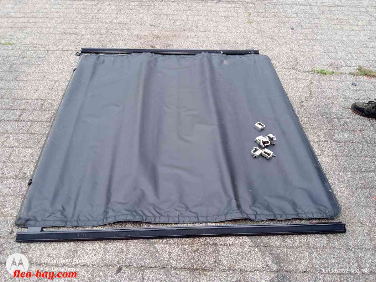 tyger bed cover - Ashland, Kentucky - FleaMarketBay