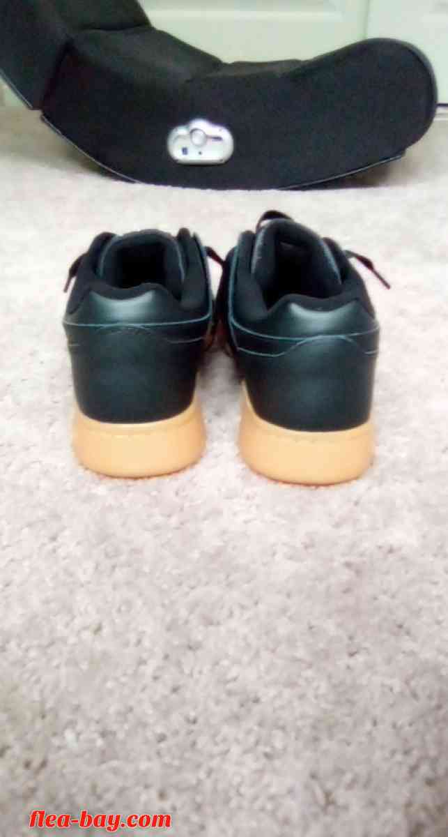 Reebok workout plus sneakers - Miamisburg, Ohio - FleaMarketBay