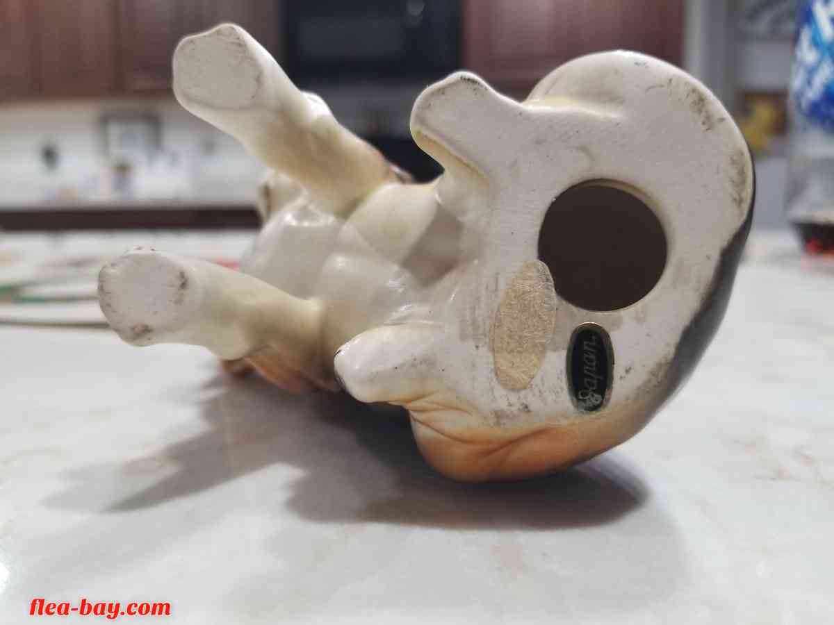 Vintage Dog Beagle Figure 4" Tall Made in Japan Free Shippin - Hobart, Indiana - FleaMarketBay