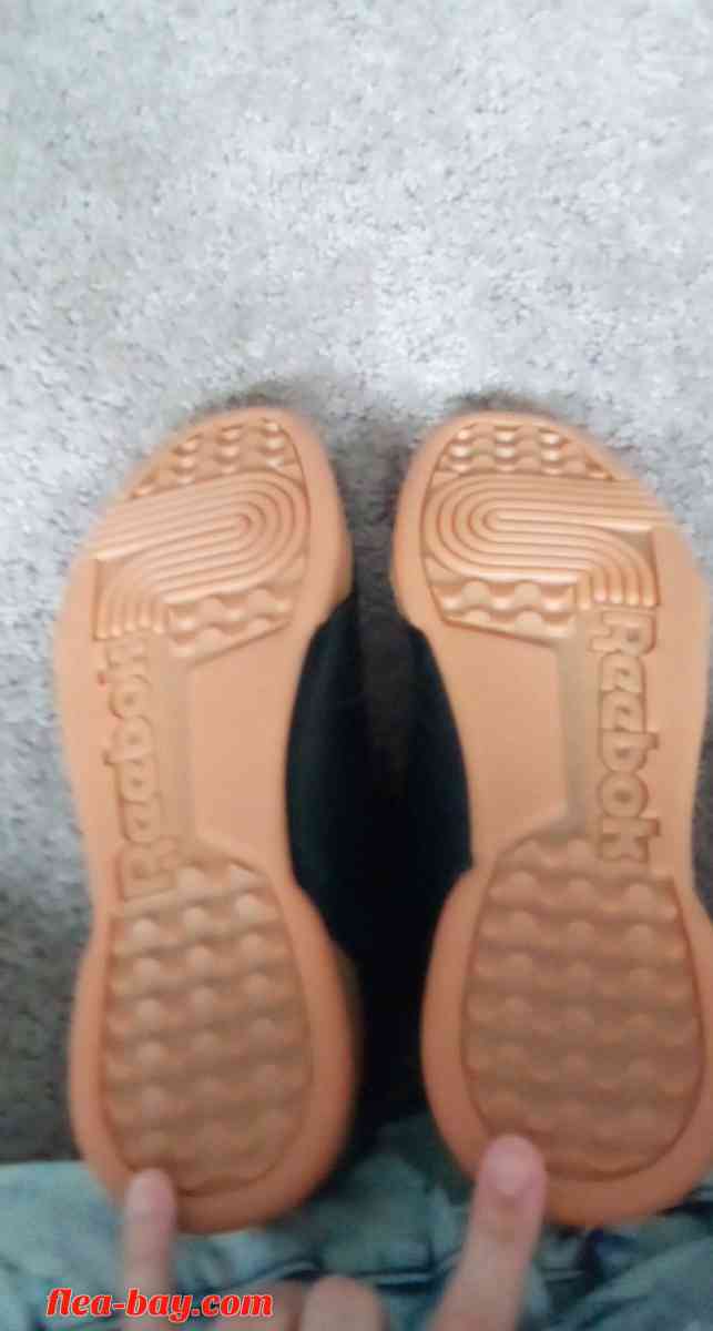 Reebok workout plus sneakers - Miamisburg, Ohio - FleaMarketBay