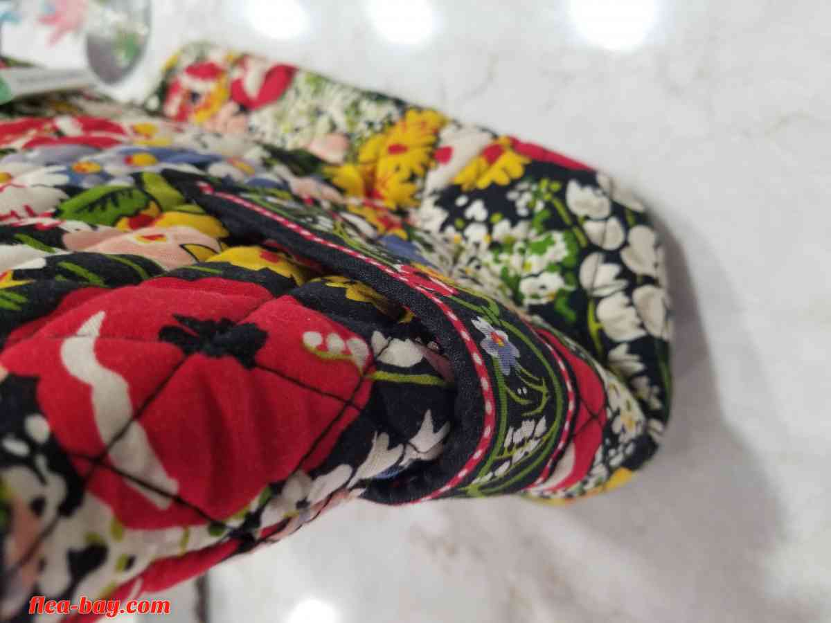 Retired Vera Bradley Purse Handbag Accessories Free Shipping - Hobart, Indiana - FleaMarketBay