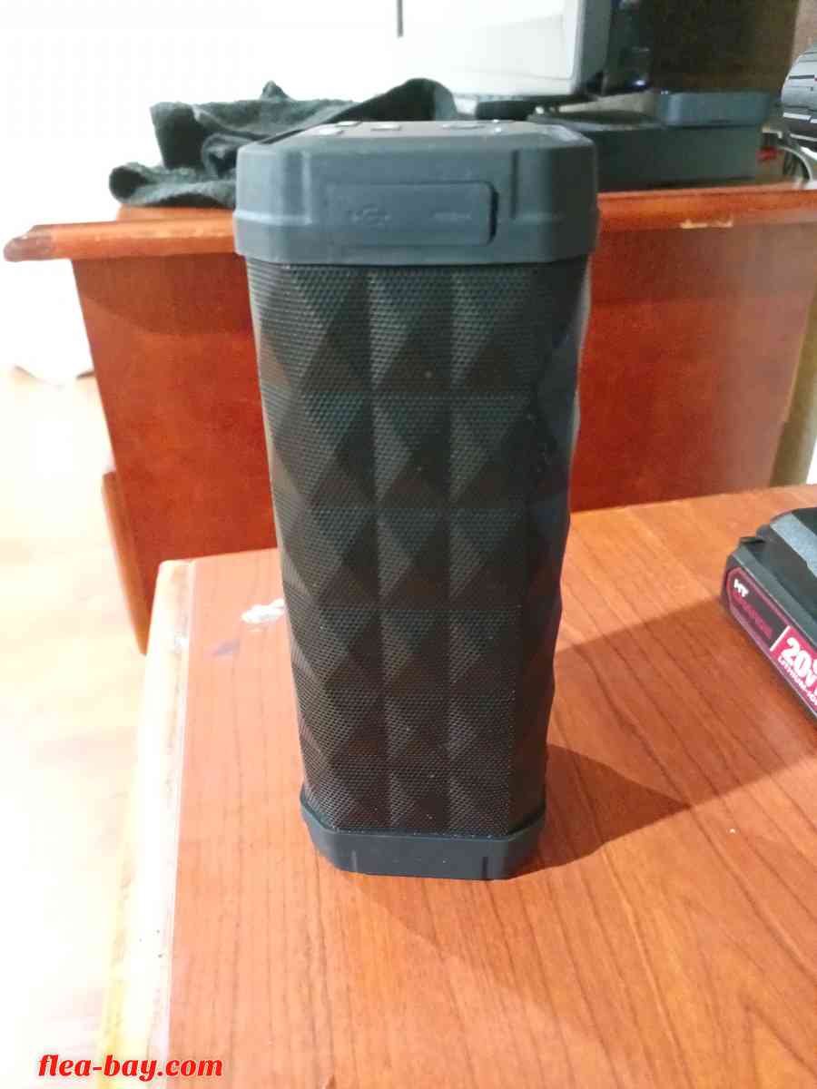 wireless Bluetooth speaker