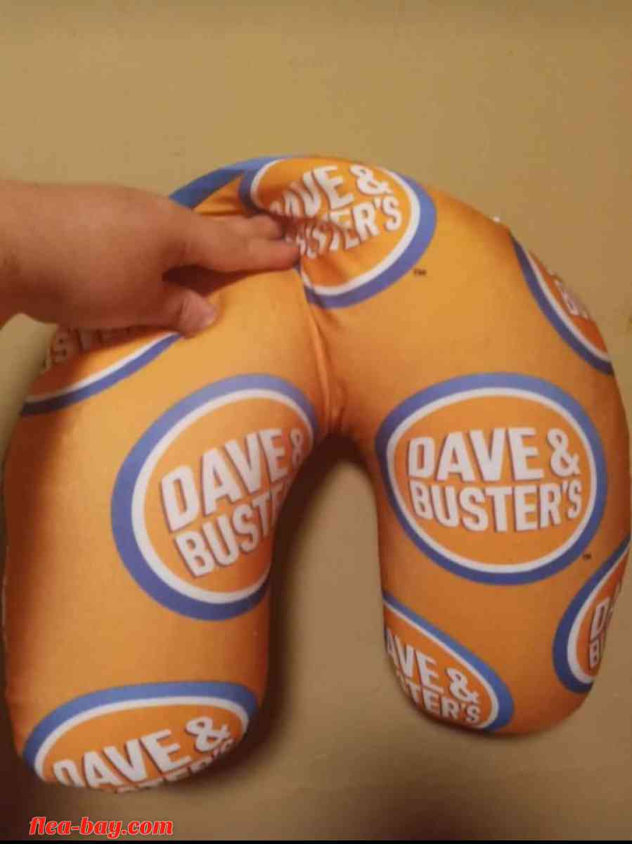 Neck pillows - Dyersburg, Tennessee - FleaMarketBay