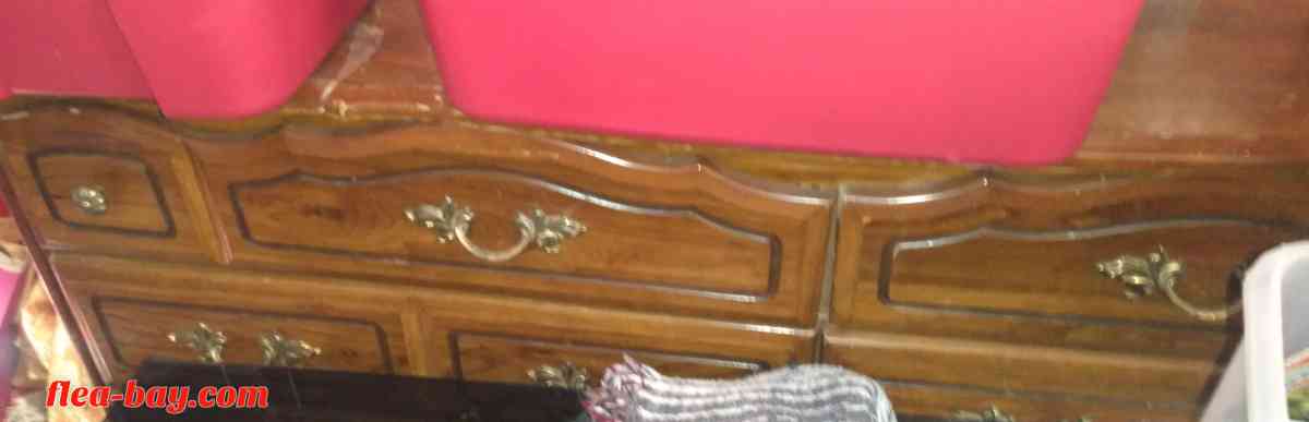6 drawer Dresser Dresser mirror - Bear, Delaware - FleaMarketBay