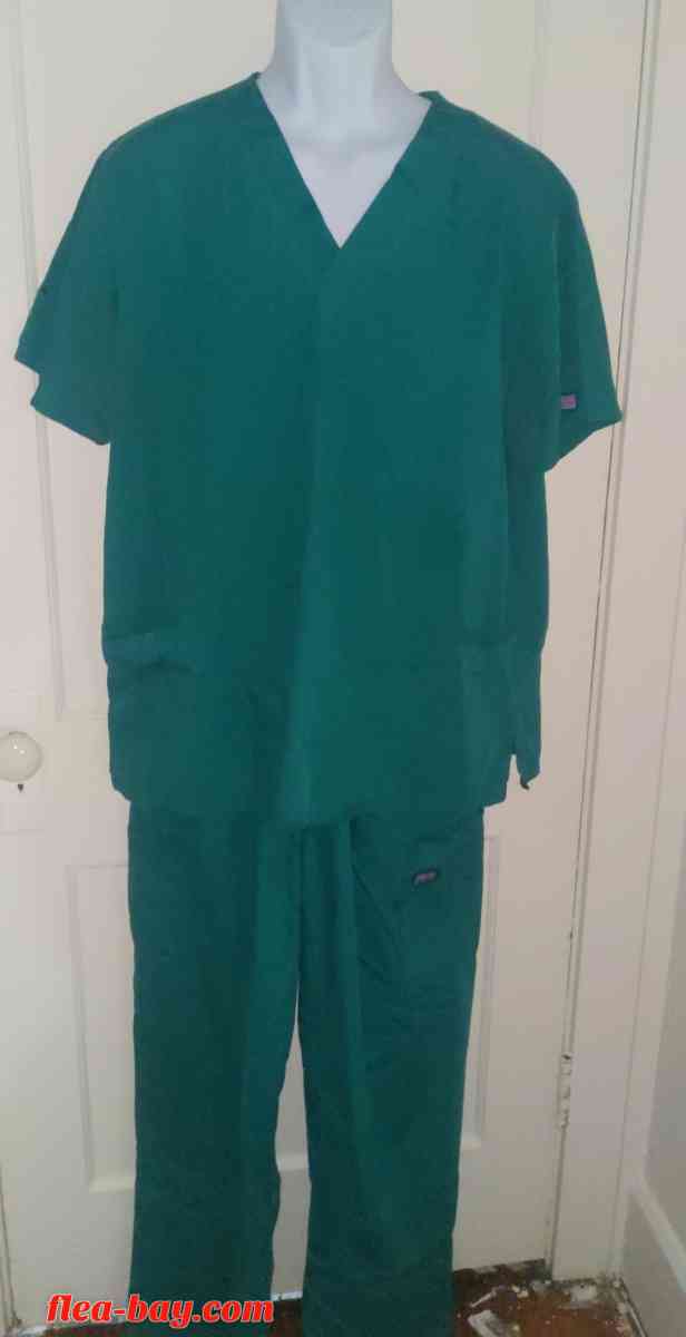 Men's Scrubs. - Rockford, Illinois - FleaMarketBay