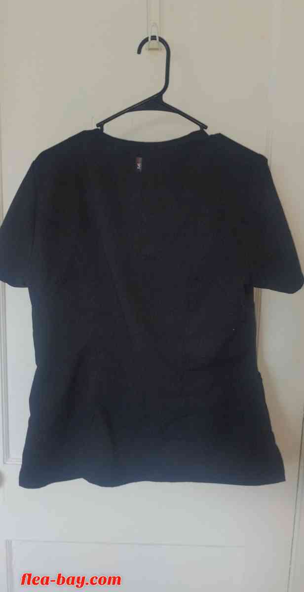 Scrub top - Rockford, Illinois - FleaMarketBay