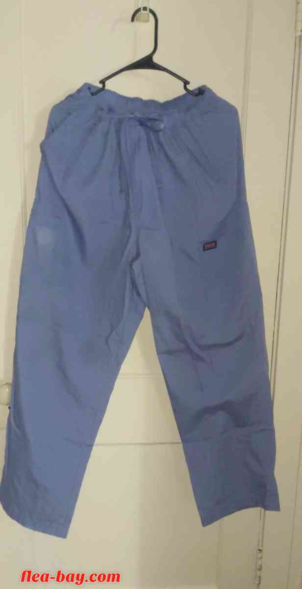 Men's scrubs. - Rockford, Illinois - FleaMarketBay