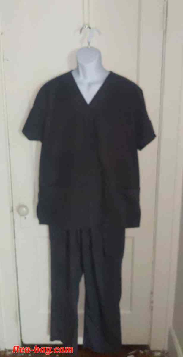 Men's Scrubs - Rockford, Illinois - FleaMarketBay