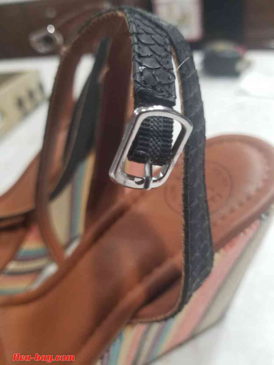 Women's Dolce Mojo Moxy size 8 Open Toe Wedges Footwear Shoe - Hobart, Indiana - FleaMarketBay