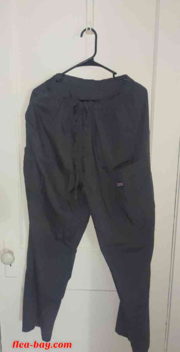 Men's Scrubs - Rockford, Illinois - FleaMarketBay