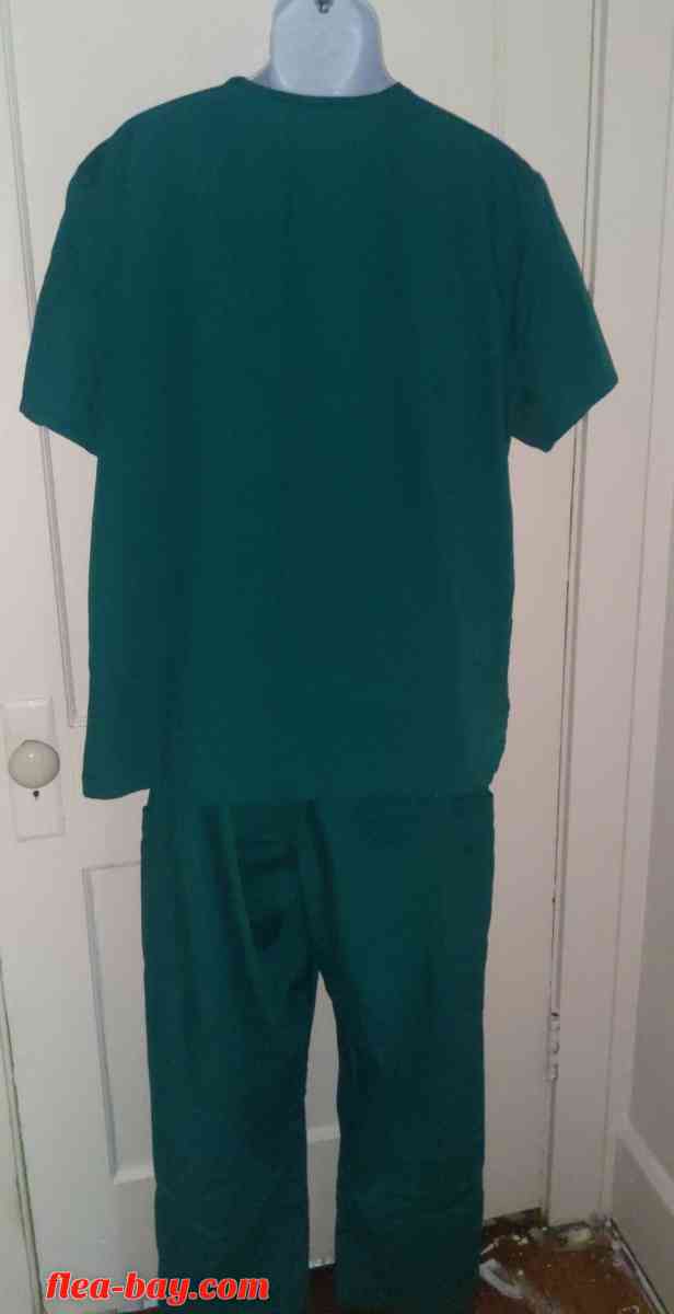 Men's Scrubs. - Rockford, Illinois - FleaMarketBay