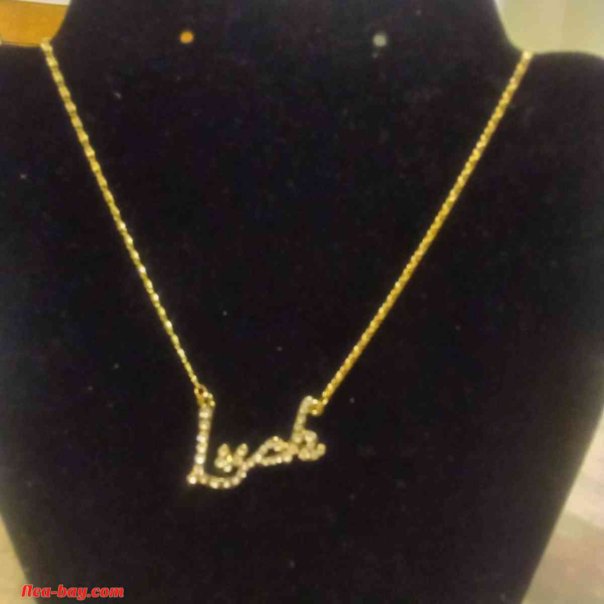 CRYSTAL STONE LUCK NECKLACE - Vancouver, Washington - FleaMarketBay