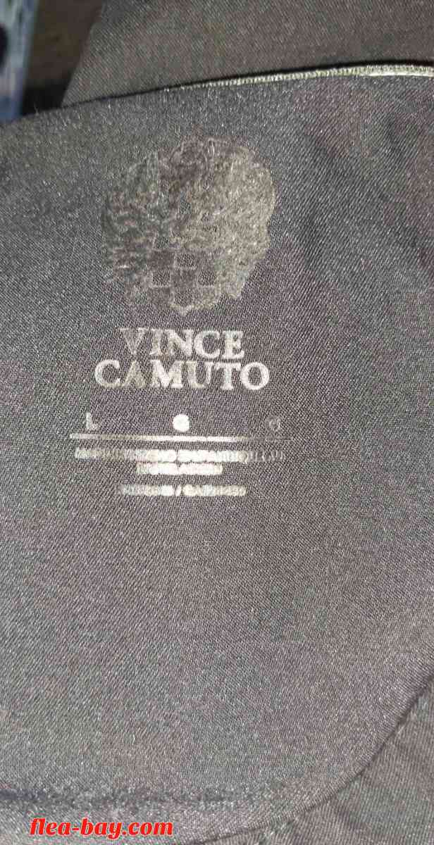 Women's scrub top. - Rockford, Illinois - FleaMarketBay