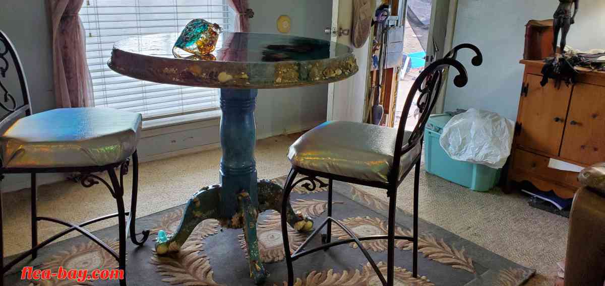 Ocean resin table - Cushing, Oklahoma - FleaMarketBay