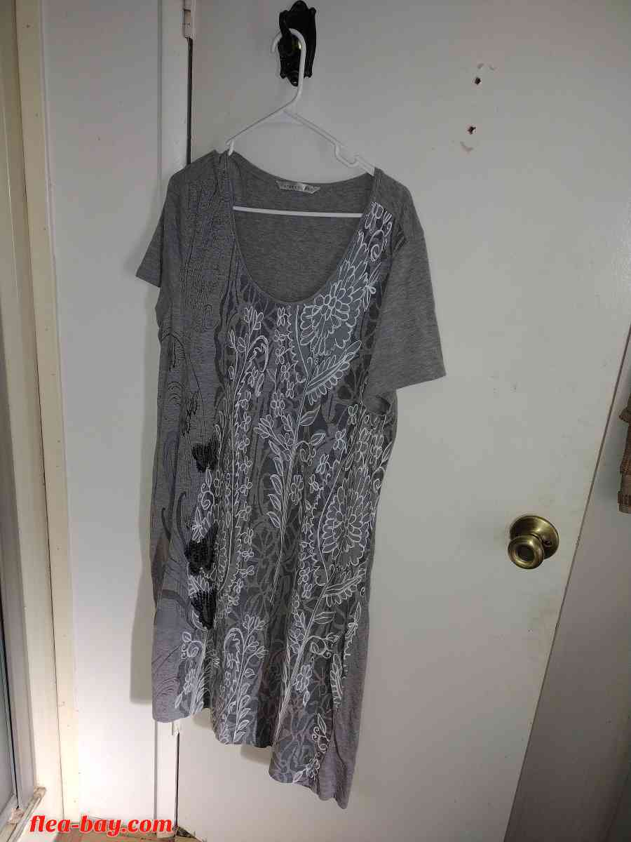 tee shirt dress short sz 1x - Hemet, California