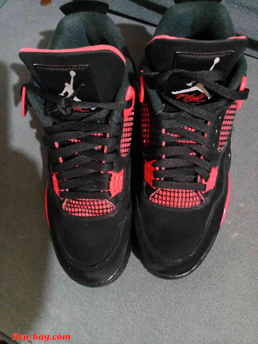 Jordan retro thunders 4 - Houston, Texas - FleaMarketBay