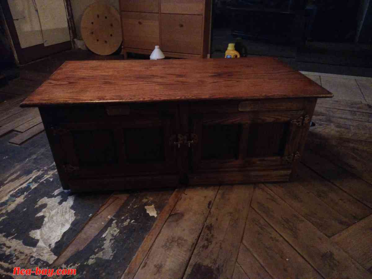 vintage coffee table by white clad - Bullard, Texas - FleaMarketBay