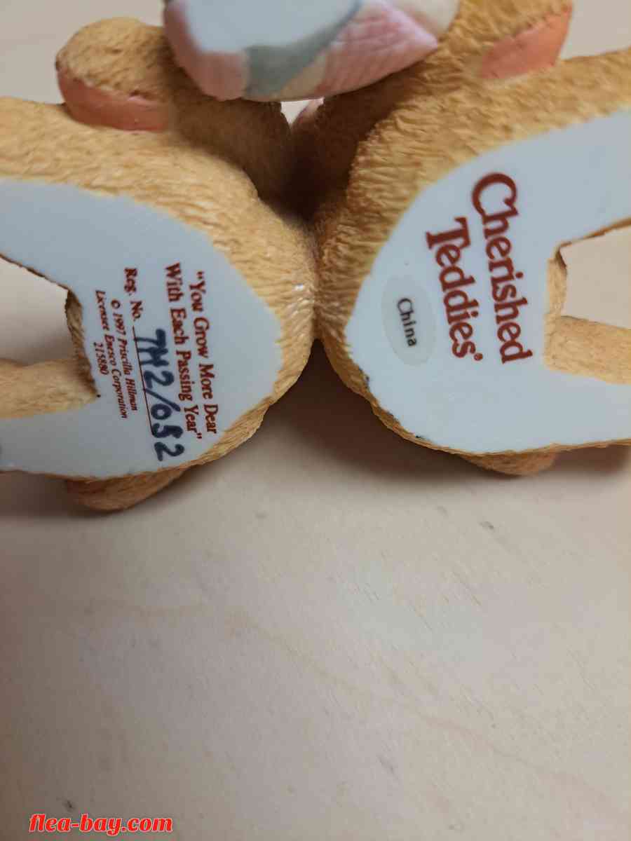 teddies - Clarksville, Tennessee - FleaMarketBay