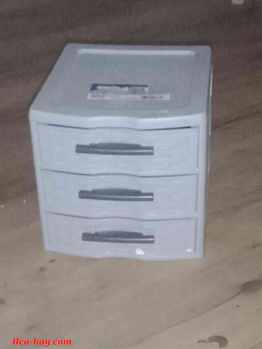 Fishing rods and fishing box - Bangall, New York - FleaMarketBay