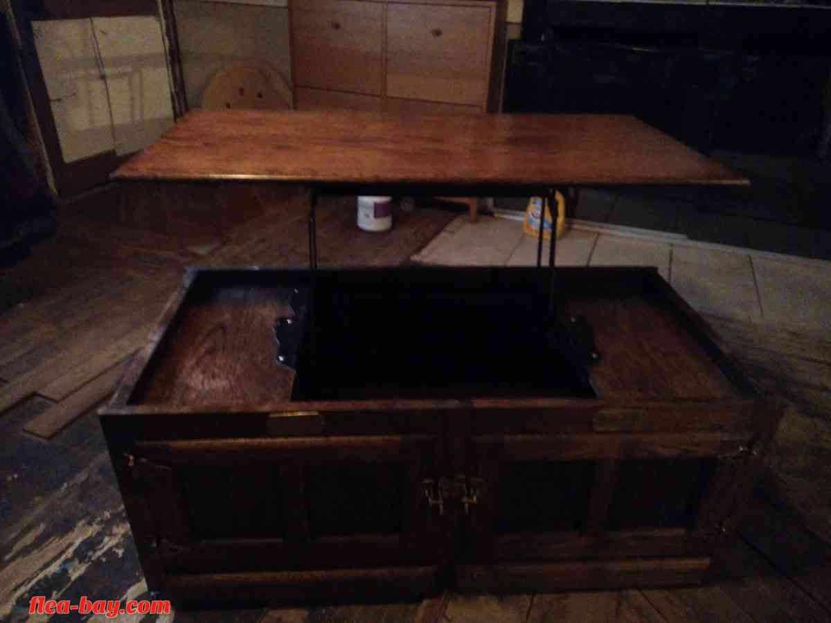 vintage coffee table by white clad - Bullard, Texas - FleaMarketBay