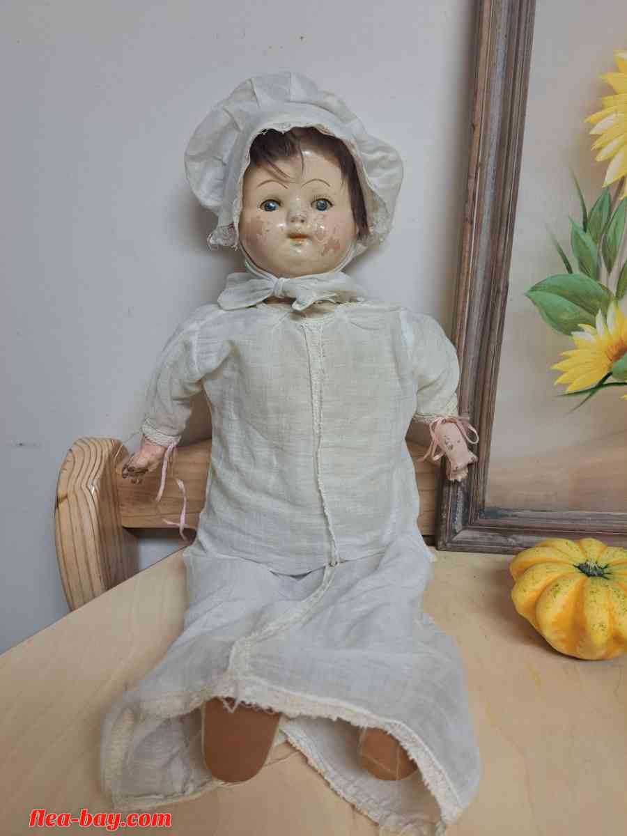 Vintage Doll - Clarksville, Tennessee
