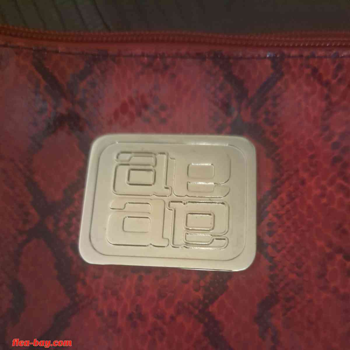 Attention Shoulderbag - Cape Girardeau, Missouri - FleaMarketBay