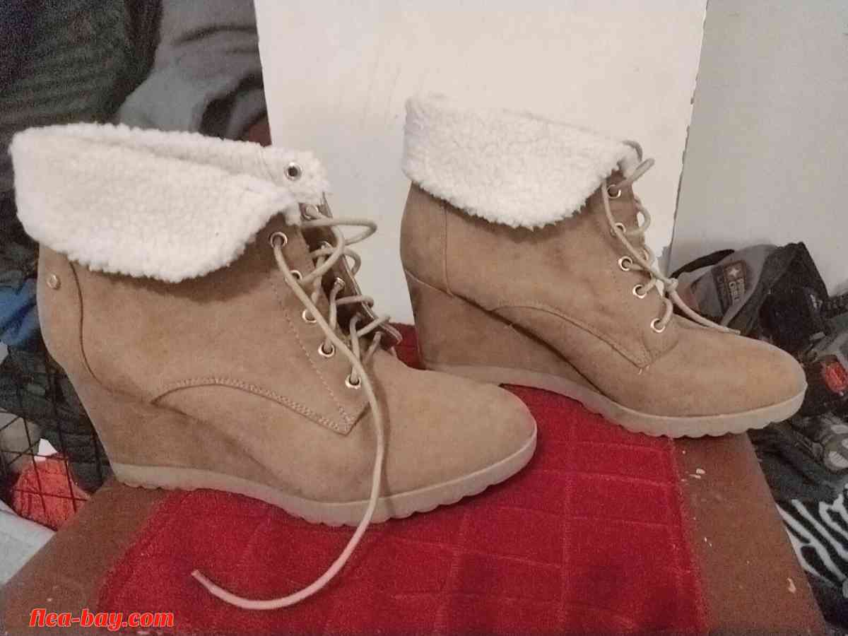 Dana Buchman wedge boots - Canton, Ohio