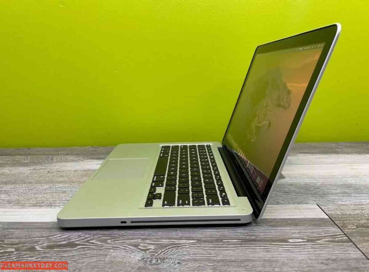 brand New Mac book pro - Los Angeles, California - FleaMarketBay