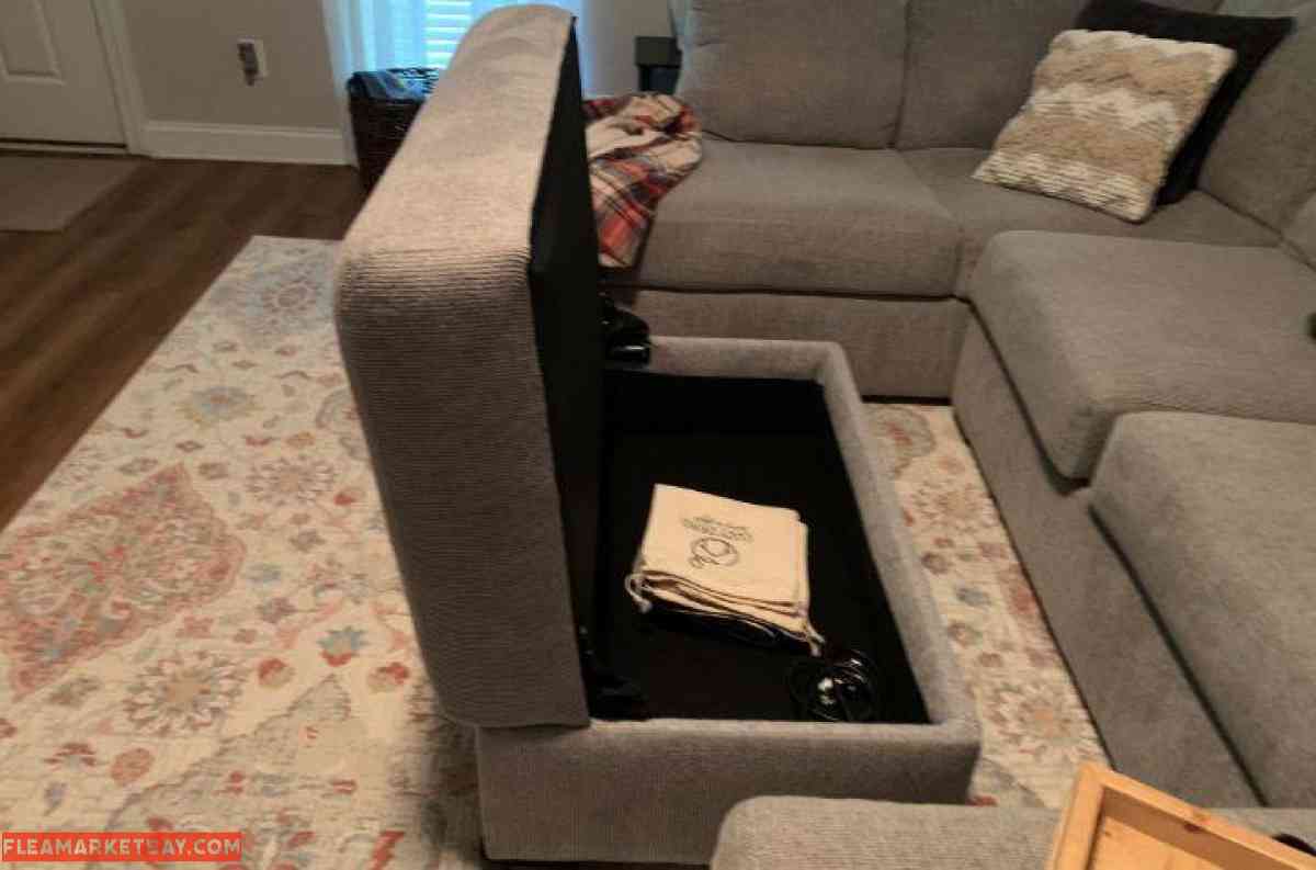 sectional sofa couch - Charleston, South Carolina - FleaMarketBay