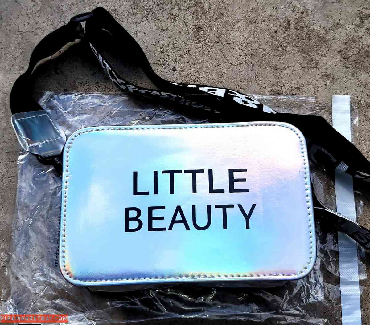 Cross body bags - Waco, Texas - FleaMarketBay