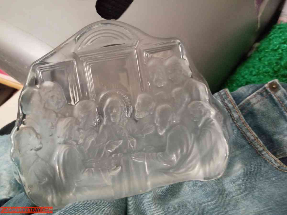 solid Crystal Last Supper - Victorville, California - FleaMarketBay