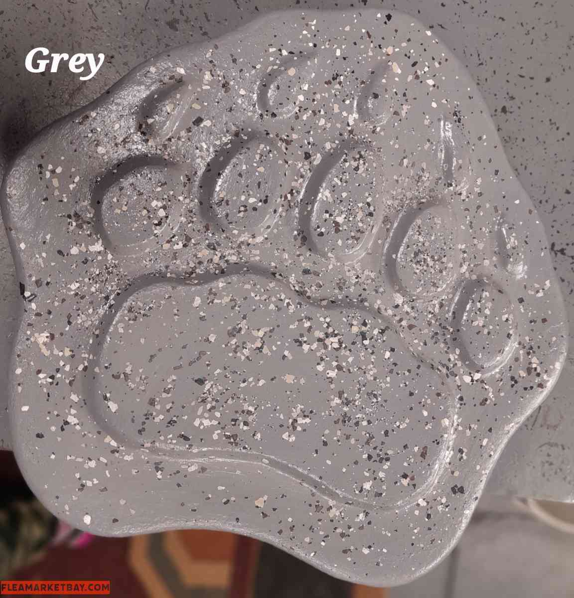 Bear Paw Stepping Stones - Murphy, North Carolina