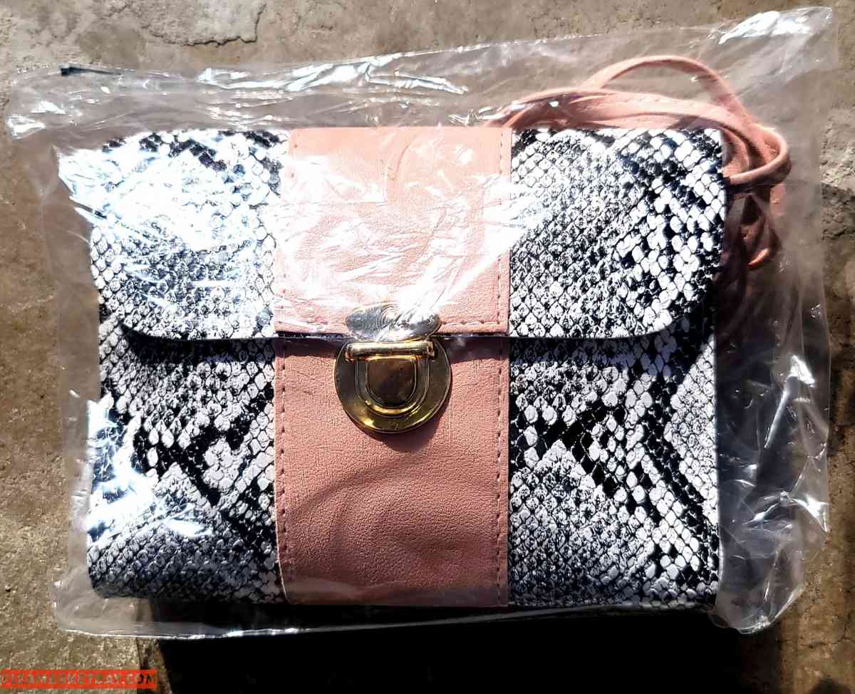 Cross-body bags - Waco, Texas