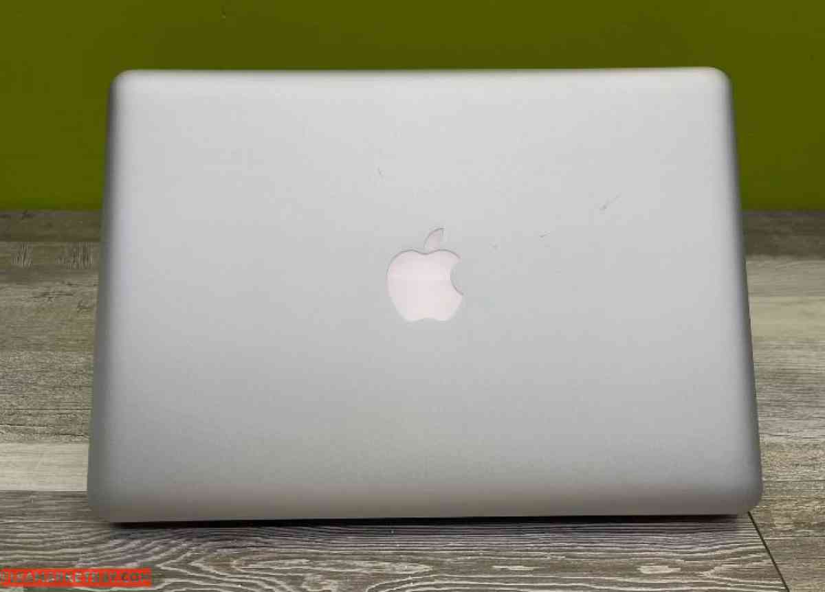 brand New Mac book pro - Los Angeles, California - FleaMarketBay