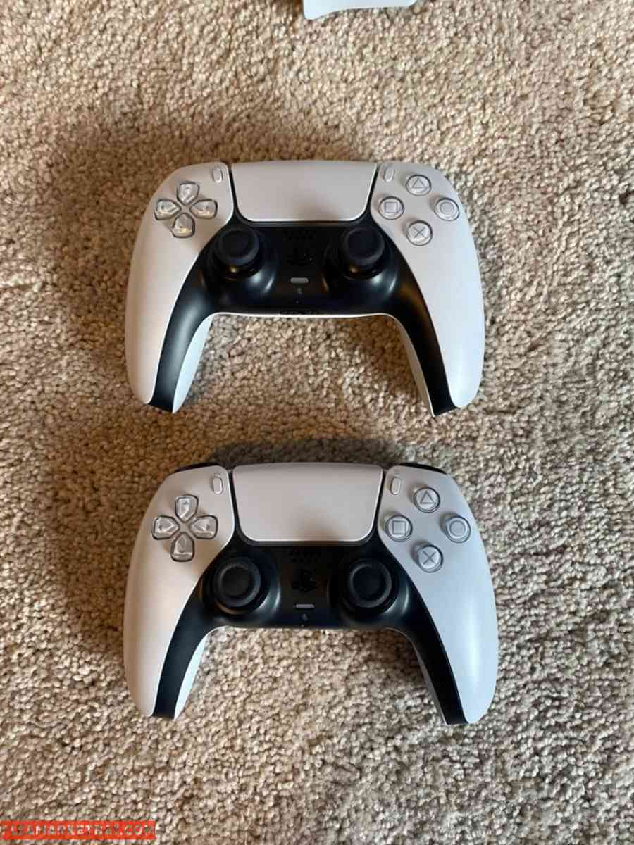 PS5 DISC EDITION - Adamsville, Alabama - FleaMarketBay