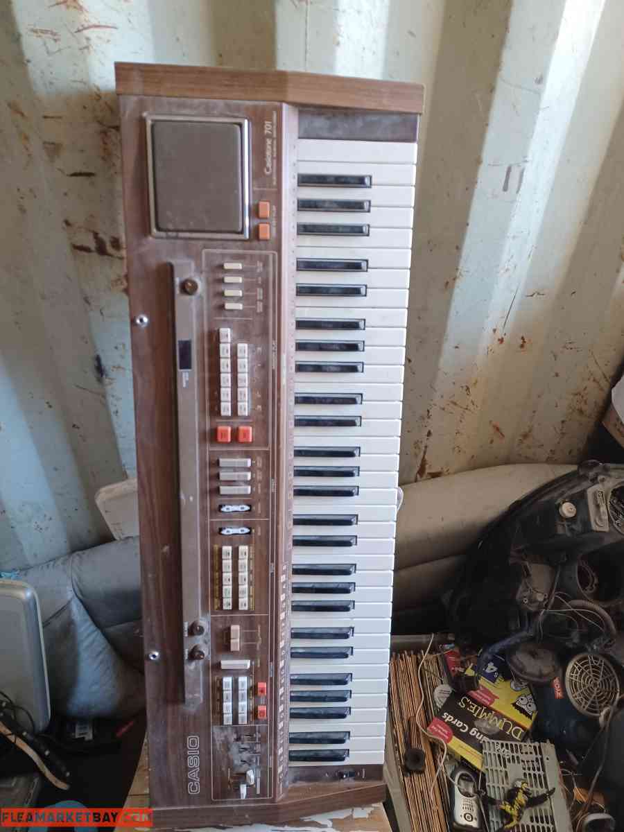 old keyboard Casio works good has power cord - San Diego, California - FleaMarketBay
