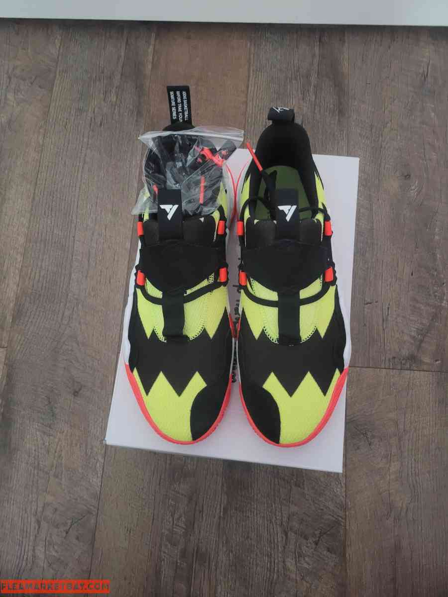 Adidas Trae Young: So So Def Recording Atlanta - Riverside, California - FleaMarketBay