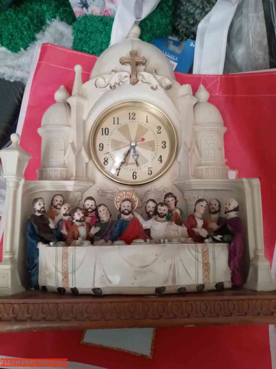 Last Supper Giants statue with clock - Victorville, California - FleaMarketBay