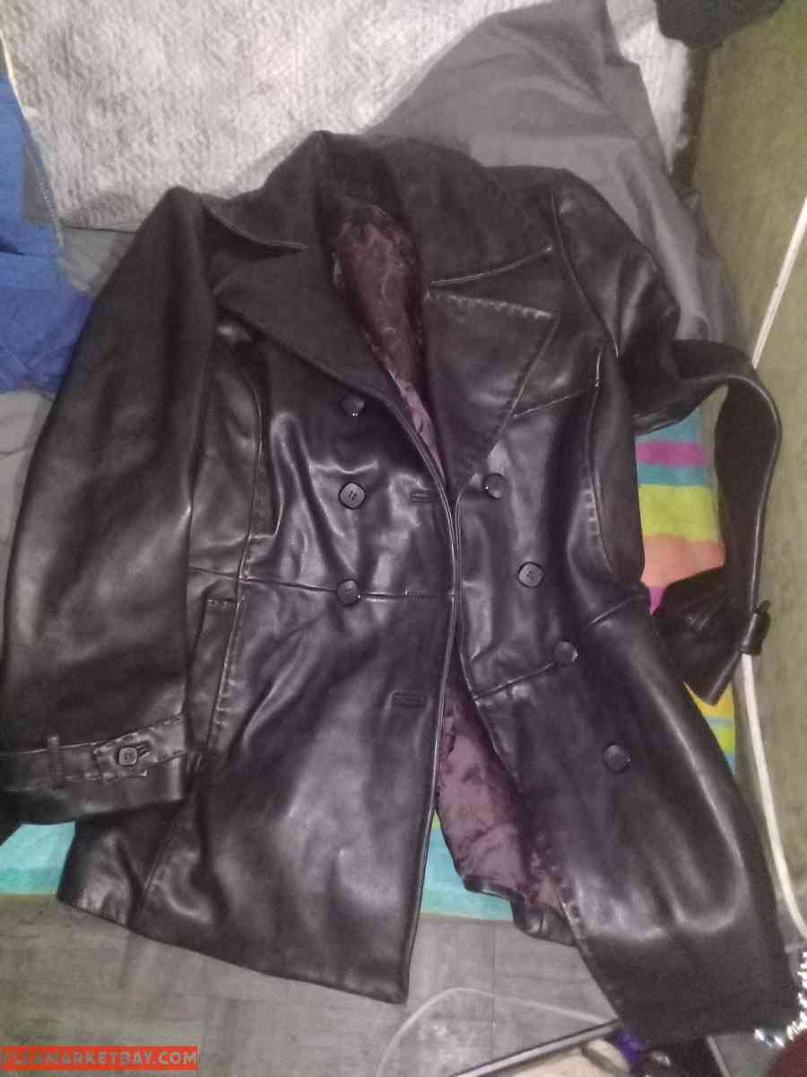 My Loss is Your Gain - Elgin, Illinois - FleaMarketBay