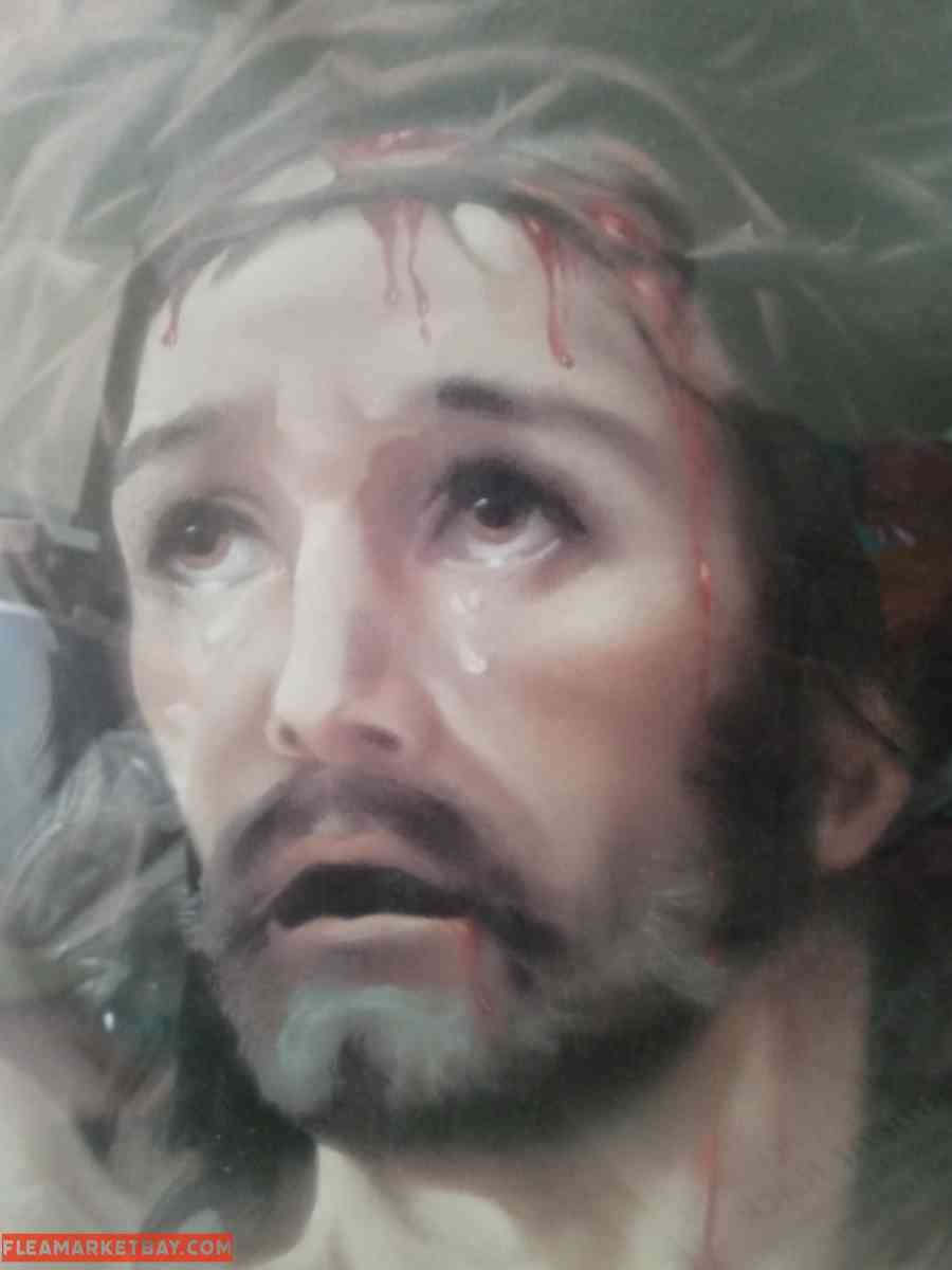 Jesus Christ crying on the cross picture