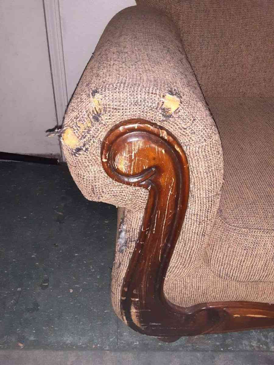 love seat - Fort Smith, Arkansas - FleaMarketBay