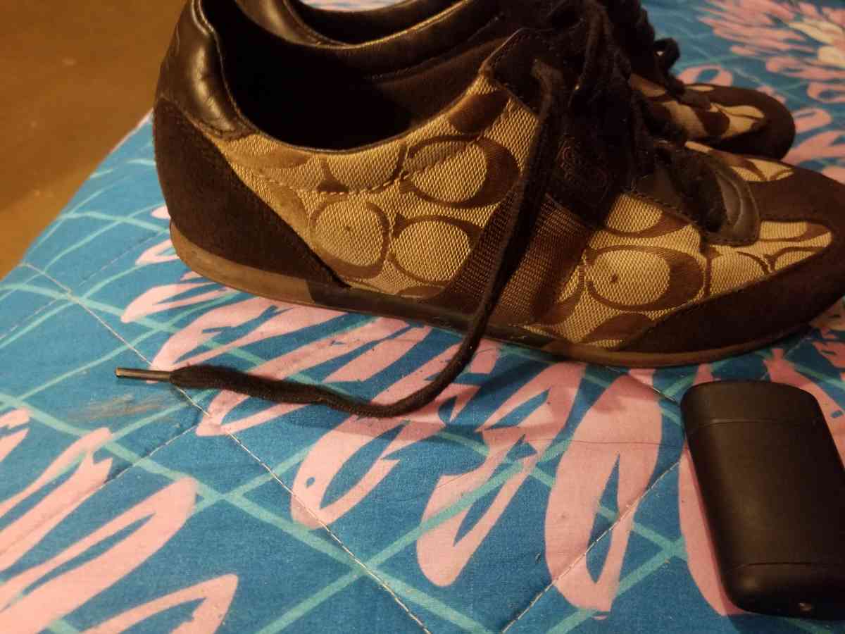 coach shoes - Taft, Texas - FleaMarketBay