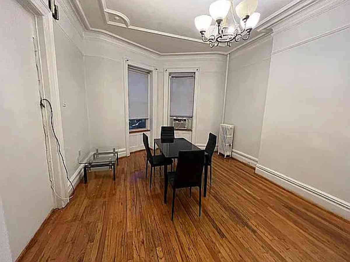 house for rent - Brooklyn, New York - FleaMarketBay